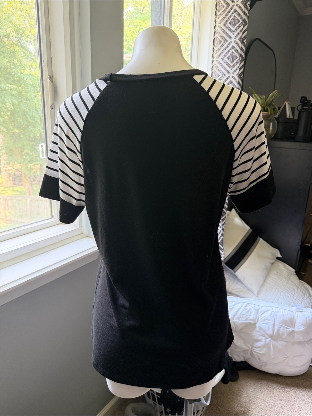 Leopard Patchwork Raglan Tee - Black & Brown - Picture 3 of 4